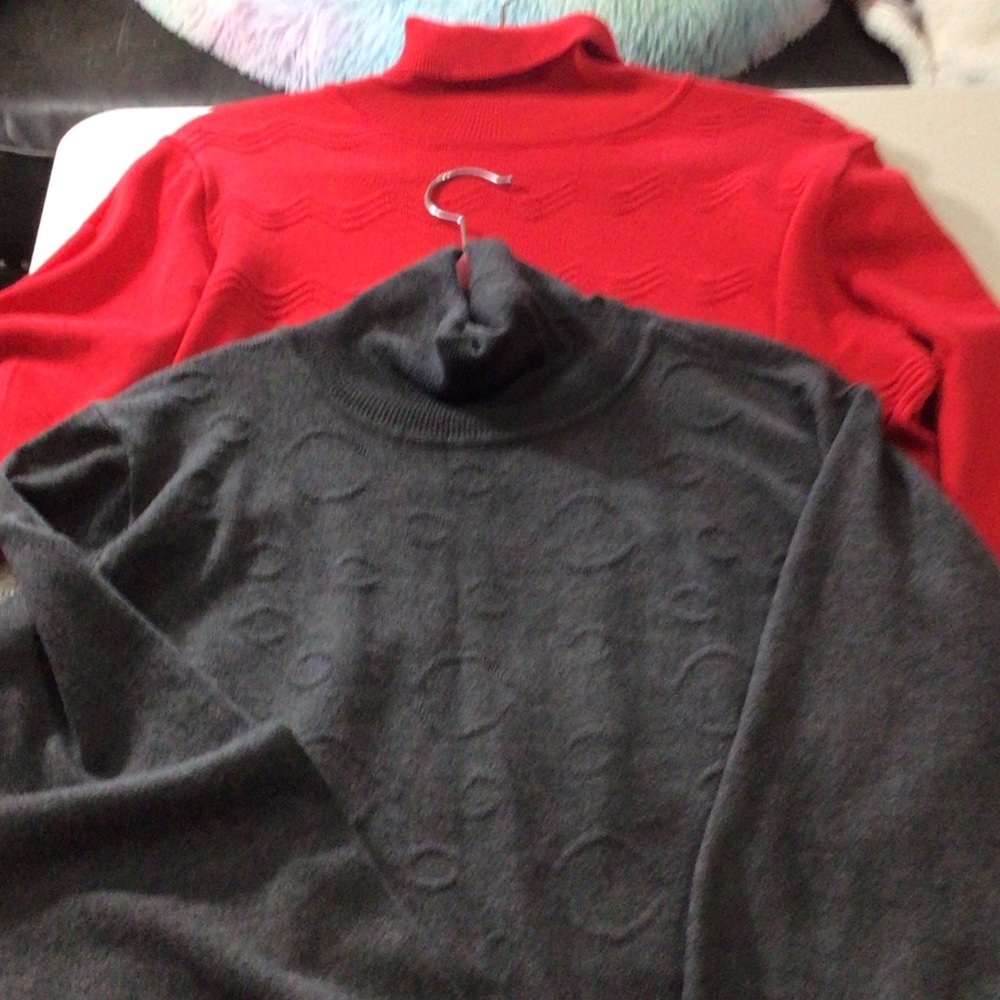 Sweater bundle lot 731